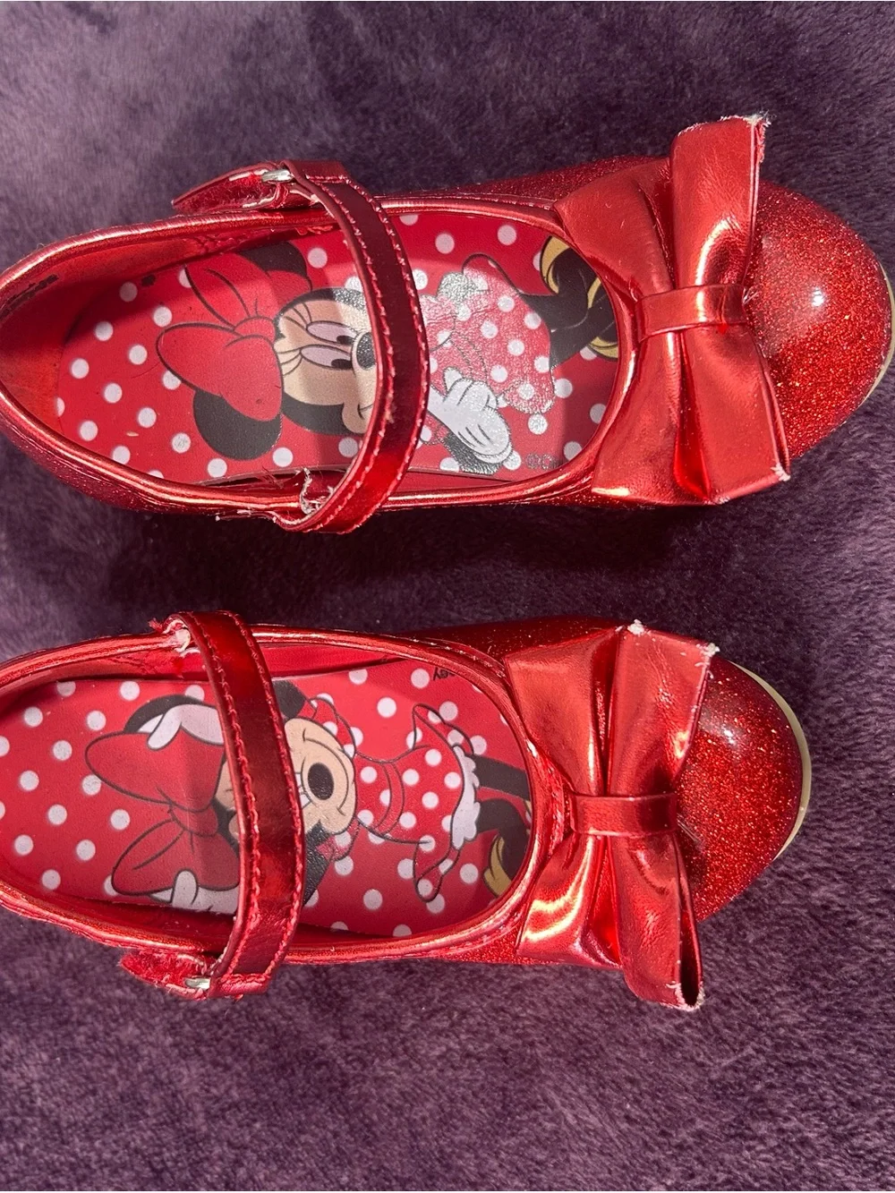 Disney sparkling red